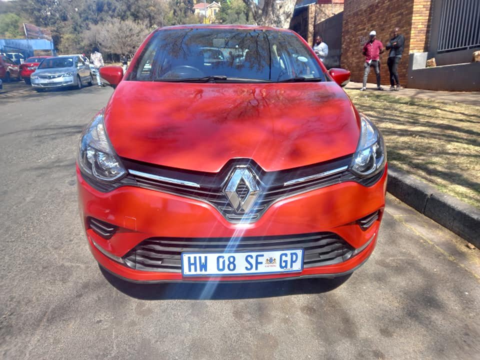 2019 RENAULT CLIO 4 900T ENGINE PETROL, MANUAL, MILEAGE 58000KMS, MAROON COLOR