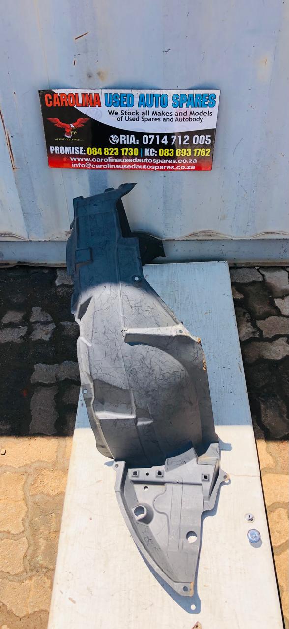 Toyota Auris right side front fender liner (2010-2012) - Private Seller Toyota Auris right side front fender liner (2010-2012) - Private Seller