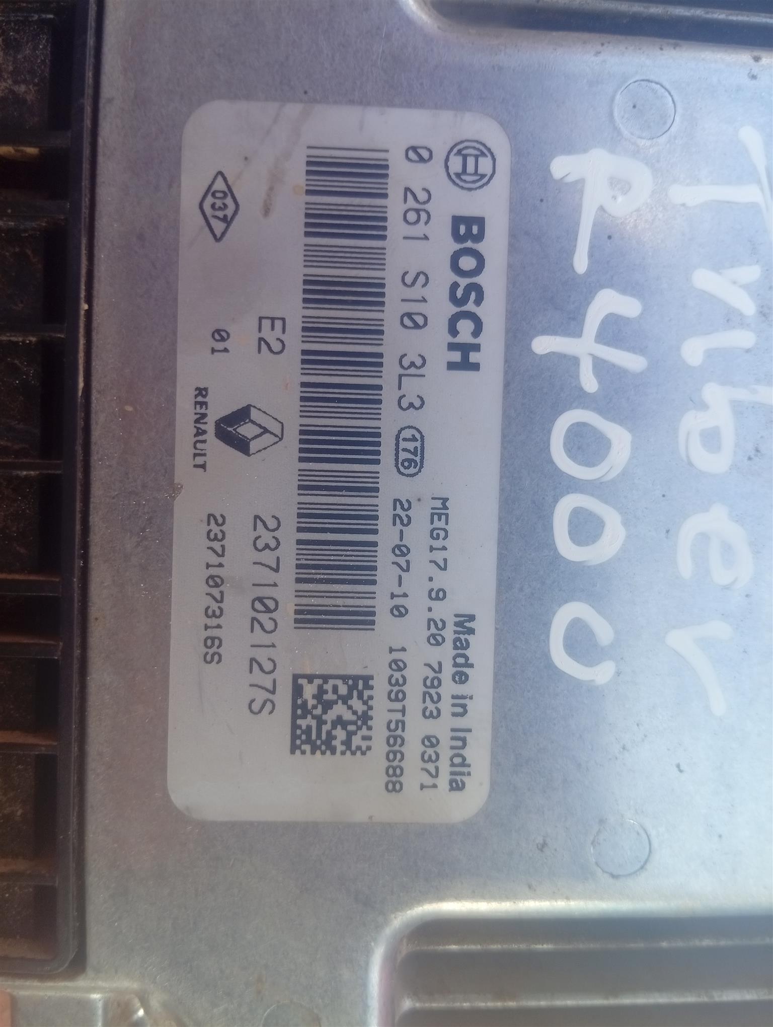 Renault triber ECU computer box 0261S103L3 1039T56688 237107316S - Private Seller Renault triber ECU computer box 0261S103L3 1039T56688 237107316S - Private Seller