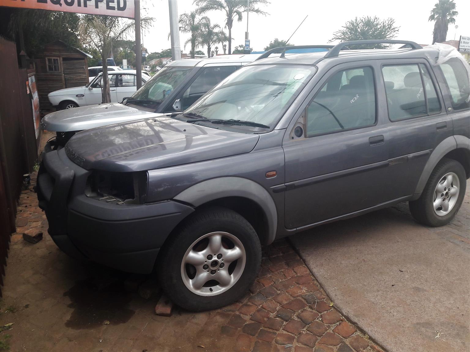 freelander td4 spares