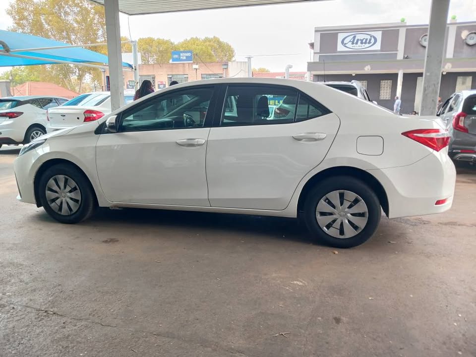 2023 TOYOTA COROLLA QUEST 1.8 Transmission: Manual  Mileage: 31000km  Fueltype: Petrol  White