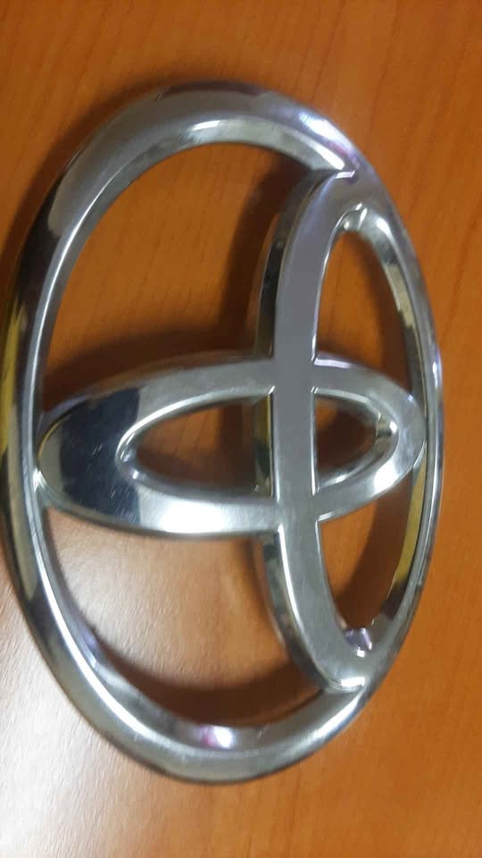 TOYOTA REAR BADGE. SECOND HAND. STILL IN GOOD CONDITION. FOR VARIOUS OTHER CARS TOO - Private Seller TOYOTA REAR BADGE. SECOND HAND. STILL IN GOOD CONDITION. FOR VARIOUS OTHER CARS TOO - Private Seller