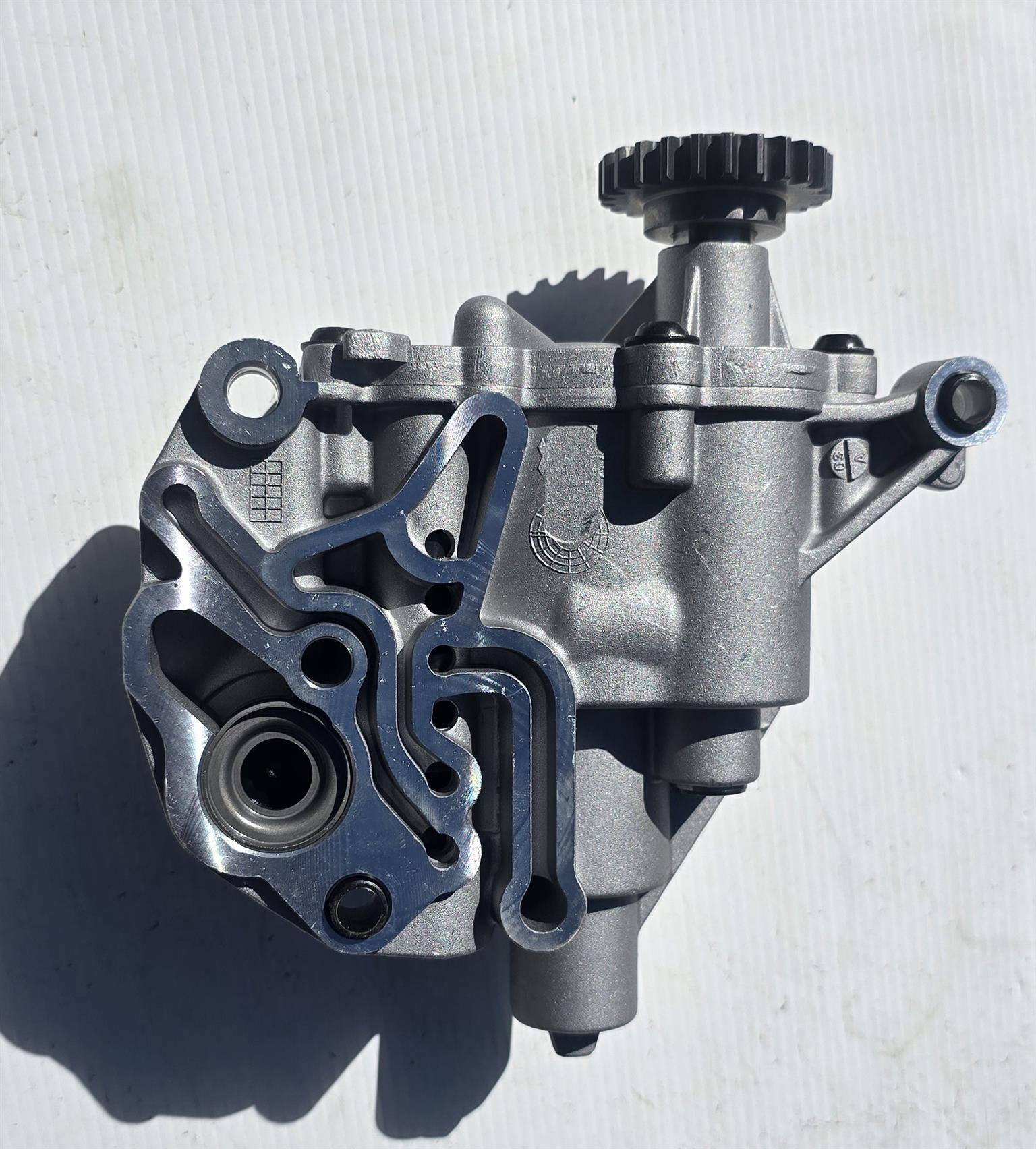 New stock arrivals  Oil pump Vw golf 7 gti audi 8v audi b8 Chh cjs cje cnc  Suit - Private Seller