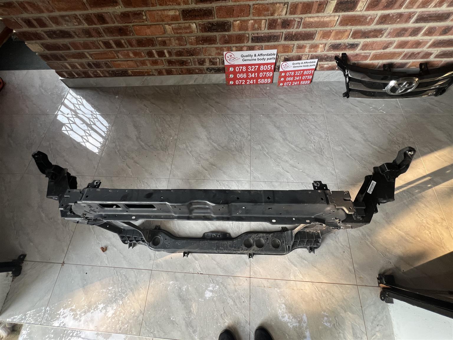 Hyundai Tucson cradle - Private Seller Hyundai Tucson cradle - Private Seller