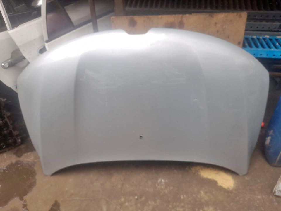 RENAULT KWID BONNET AVAILABLE - Private Seller RENAULT KWID BONNET AVAILABLE - Private Seller