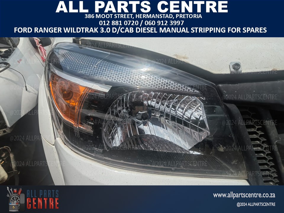 Ford Ranger Wildtrak 2009 headlight for sale