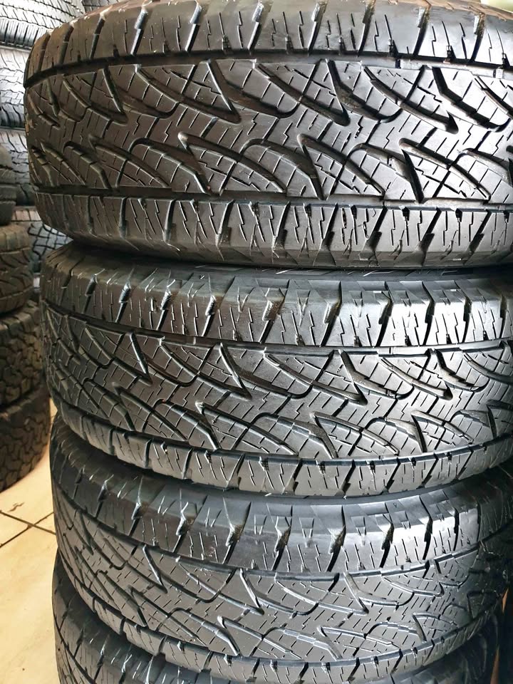 255 70 16 firestone tyres - Private Seller