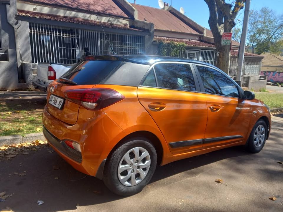 2019 HYUNDAI I20 1.2 MOTION PETROL, MANUAL, ORANGE, 83000KMS