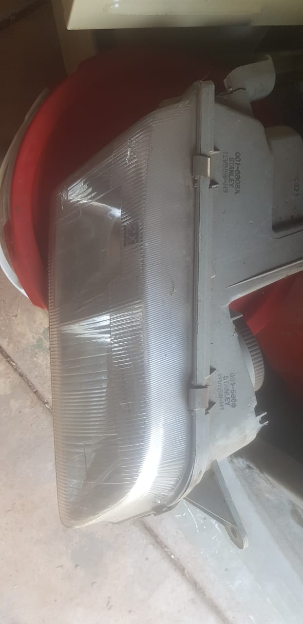 Ford Telstar right side headlight - Private Seller