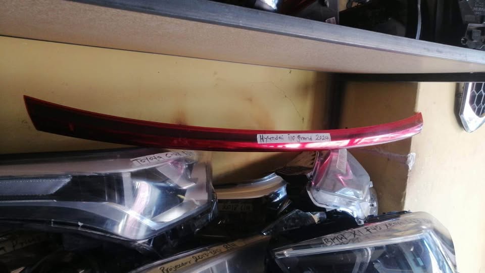 Hyundai i10 tailgate reflector - Private Seller Hyundai i10 tailgate reflector - Private Seller