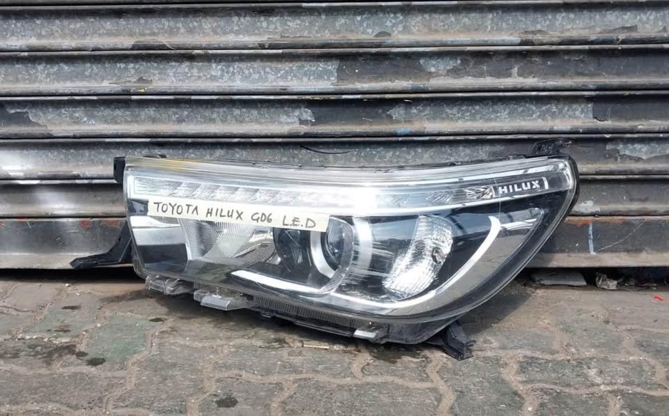 Toyota Hilux GD6 LED headlight - Private Seller Toyota Hilux GD6 LED headlight - Private Seller