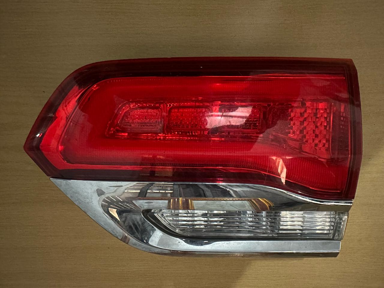 2014 grand Jeep Cherokee Tailight - Private Seller