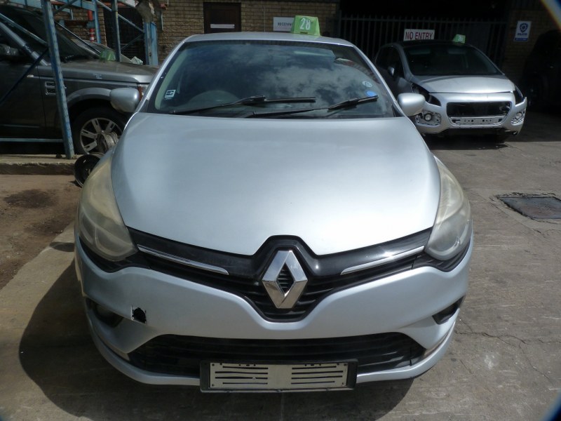 Renault Clio IV 1.2T Petrol Manual Grey - 2017 SPARESBOYZ STRIPPING FOR SPARES - Private Seller Renault Clio IV 1.2T Petrol Manual Grey - 2017 SPARESBOYZ STRIPPING FOR SPARES - Private Seller