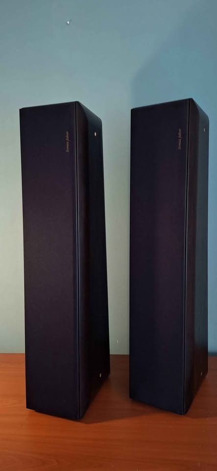 Sonus Faber Toy Tower speakers