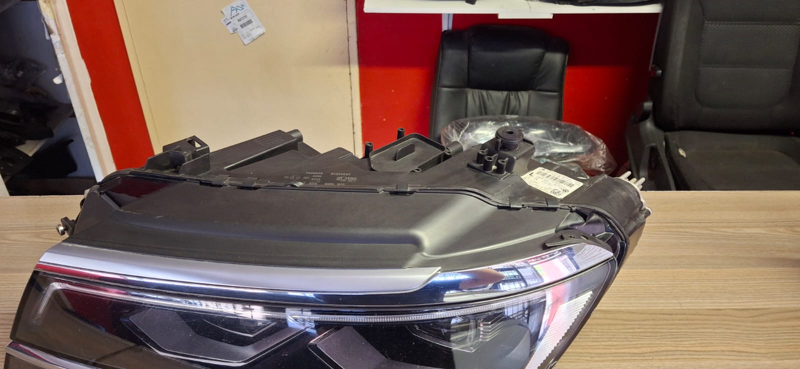 2019 VW TIGUAN LED HEADLIGHT LEFTSIE AVAILABLE FOR SALE - Private Seller 2019 VW TIGUAN LED HEADLIGHT LEFTSIE AVAILABLE FOR SALE - Private Seller