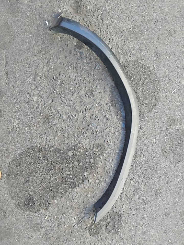 TOYOTA RAV 4 WHEEL ARCHE LEFT BACK 2013-2016 - Private Seller TOYOTA RAV 4 WHEEL ARCHE LEFT BACK 2013-2016 - Private Seller