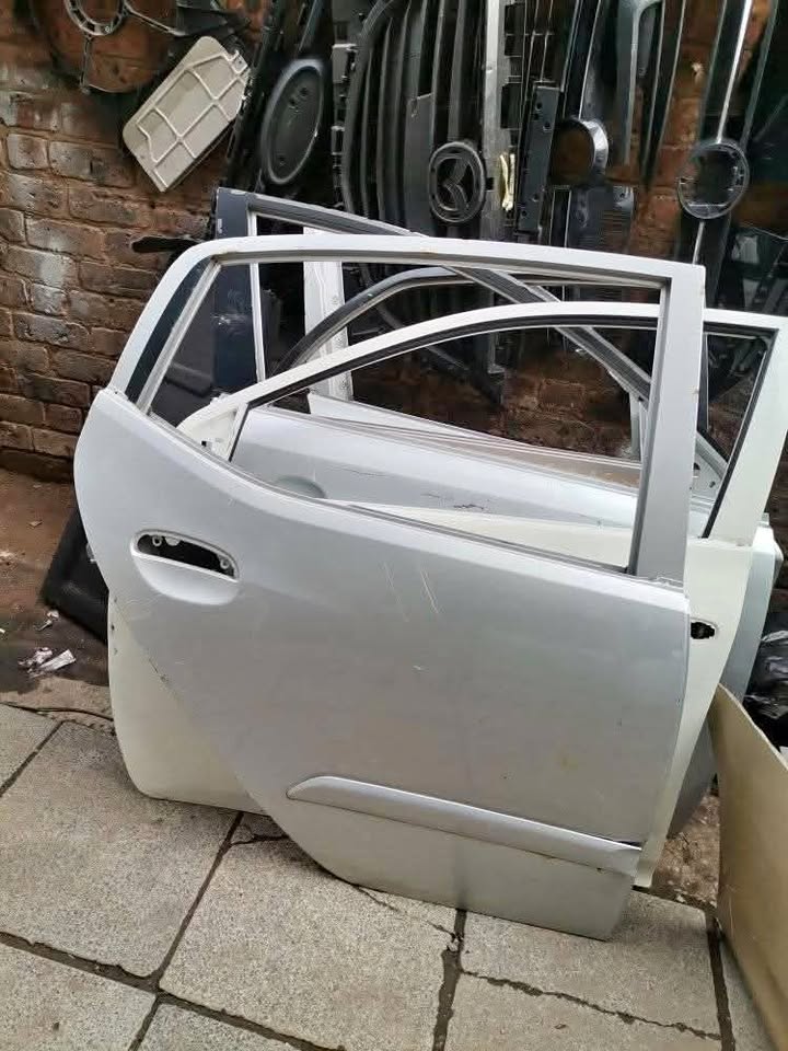 Hyundai Normal i10 Back Door Right Side. At Sema Spare Centre - Private Seller Hyundai Normal i10 Back Door Right Side. At Sema Spare Centre - Private Seller