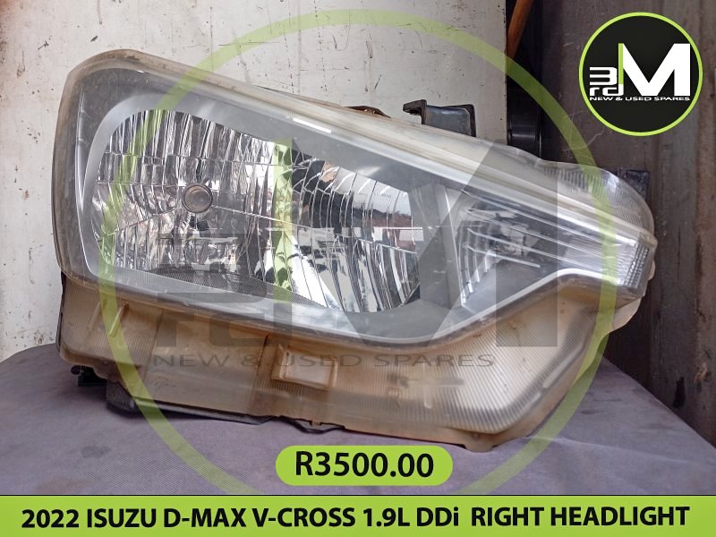 2022 ISUZU D MAX V CROSS 1.9L DDi  RIGHT HEADLIGHT MV0772