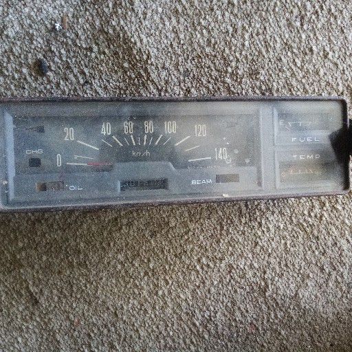 Datsun, speedo meters