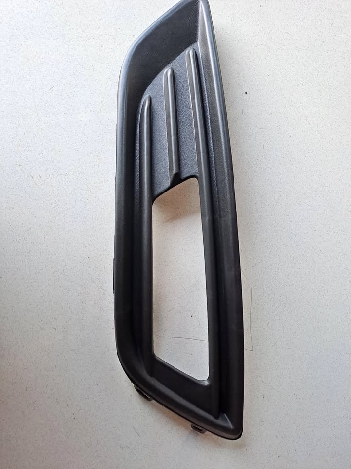Spot Cover Ford Focus 15- - Private Seller Spot Cover Ford Focus 15- - Private Seller