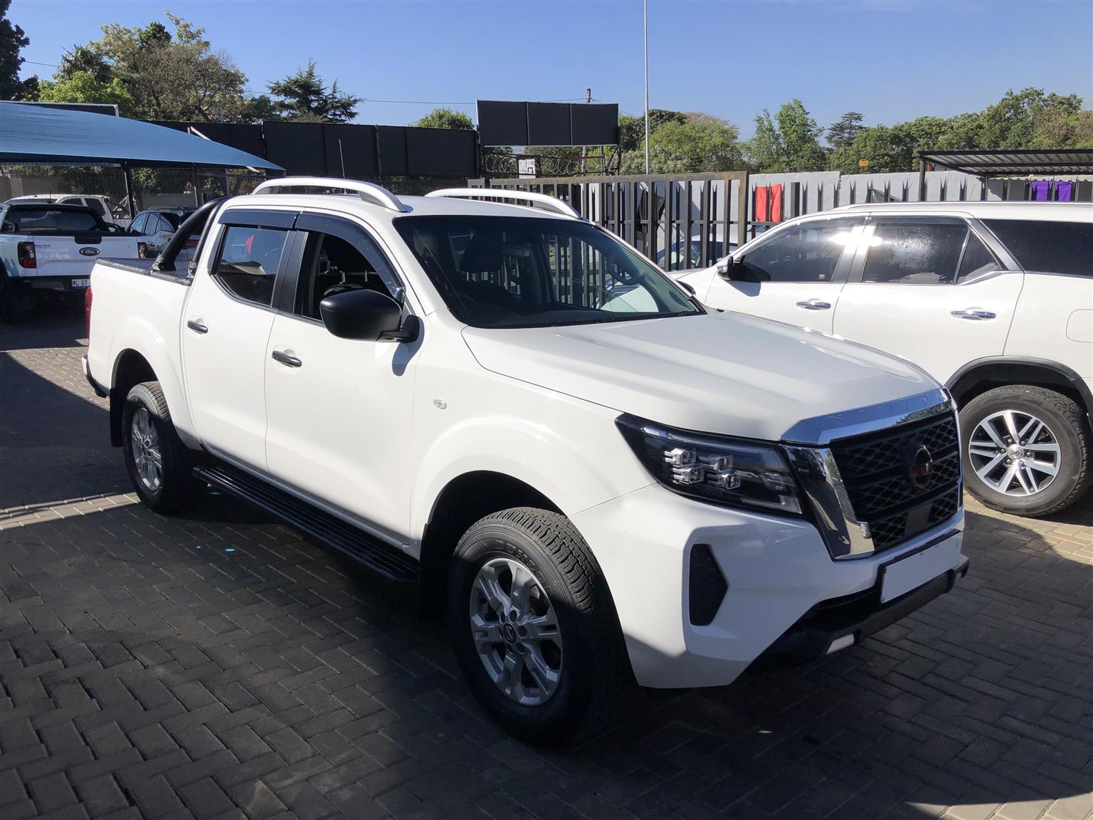 Used 2023 Nissan Navara 2.5dCi double cab titanium - Private Seller Used 2023 Nissan Navara 2.5dCi double cab titanium - Private Seller