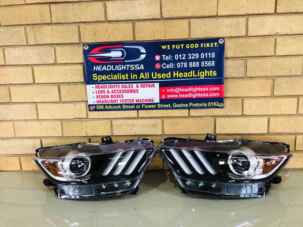 Ford Mustang left and right side xenon headlights (4 pin) - Private Seller Ford Mustang left and right side xenon headlights (4 pin) - Private Seller