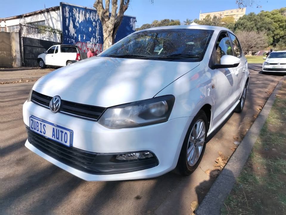 Polo vivo 1.4 hatchback 2019
