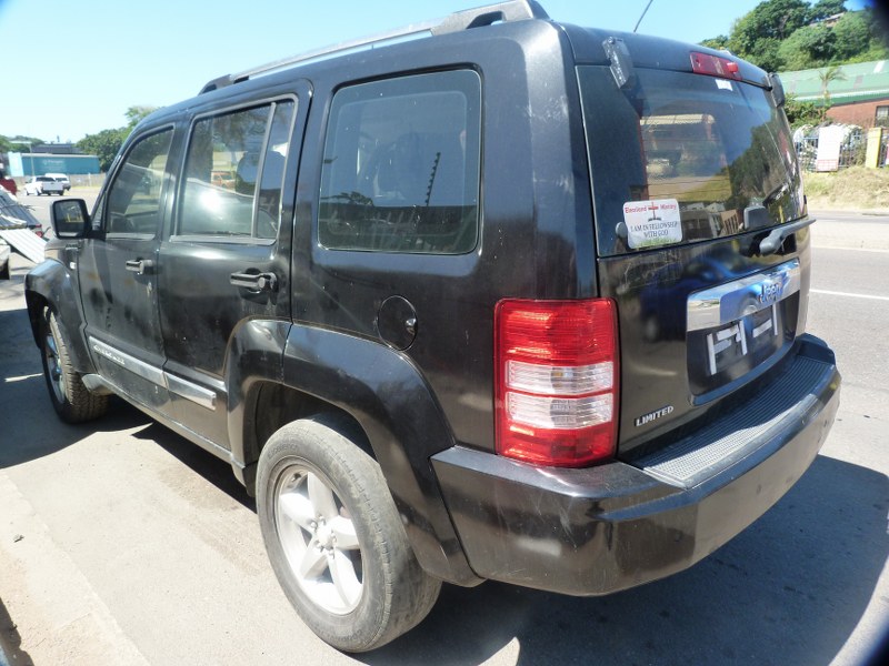 Jeep Cherokee 3.7 LTD AT Black - 2010 STRIPPING FOR SPARES - Private Seller