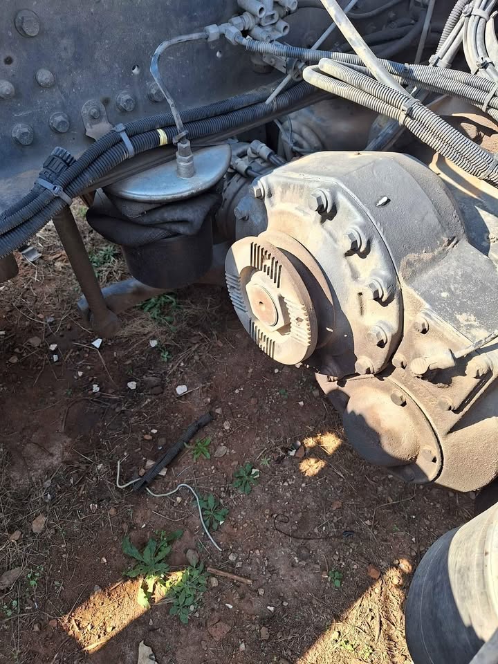 Volvo FH12 440 Version 3 stripping