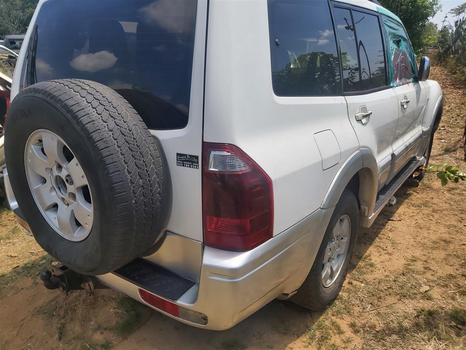 Body on wheels Mitsubishi pajero 3.2 - Private Seller