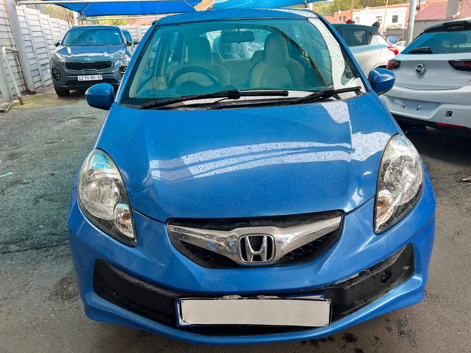 2013 HONDA BRIO 1.4 Transmission: Manual Mileage: Fueltype: Petrol Blue