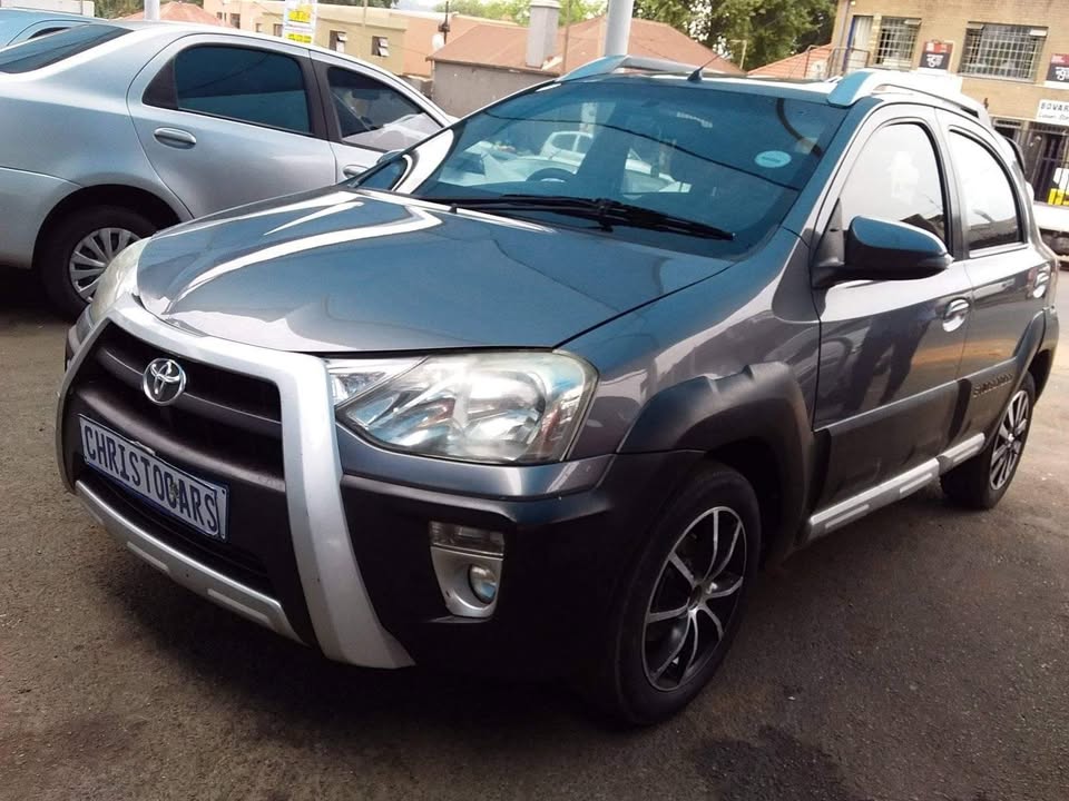 Used Toyota Etios Cross 1.5 Xs - Private Seller Used Toyota Etios Cross 1.5 Xs - Private Seller
