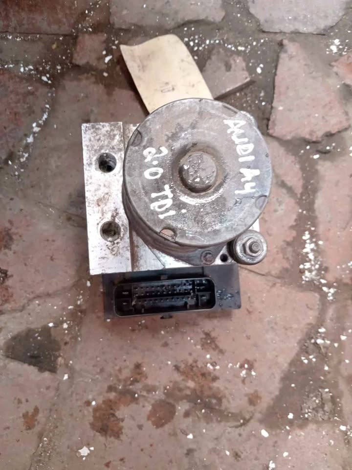 Audi A4 2.0tdi abs pump