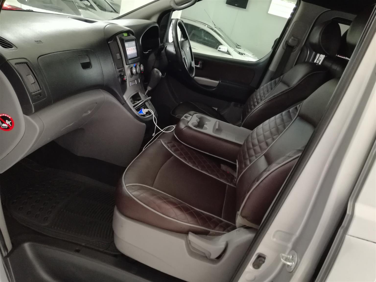 2014 Hyundai H1 2.5CRDi Auto  mechanically perfect with Tv,