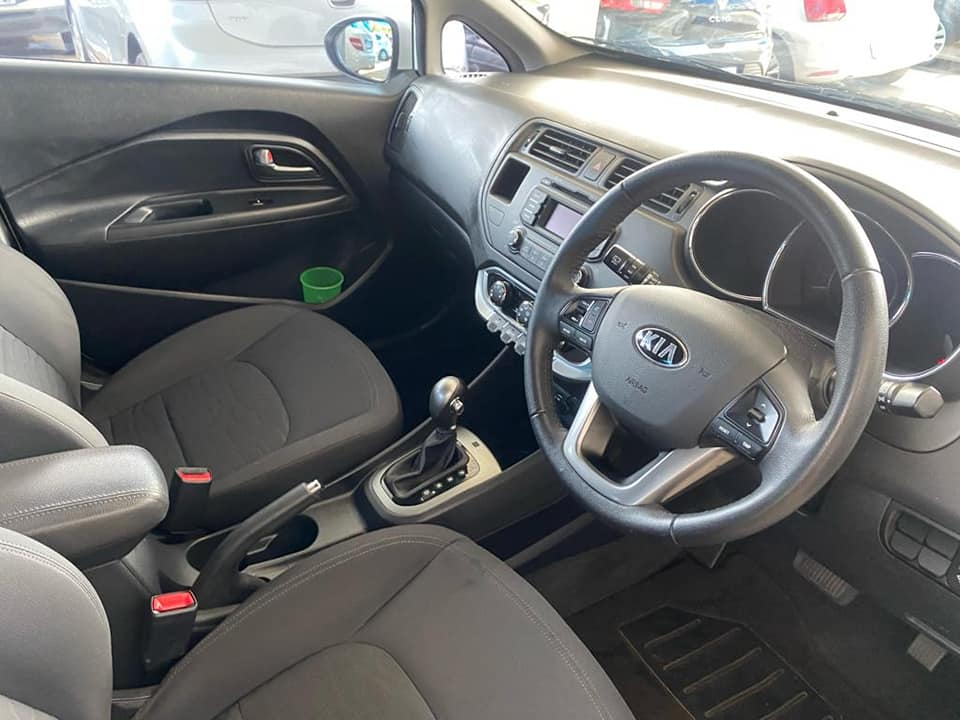 KIA RIO 1.4 TECH 2012
