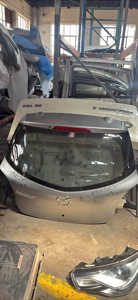 Mazda 2 clean tailgate - Private Seller Mazda 2 clean tailgate - Private Seller