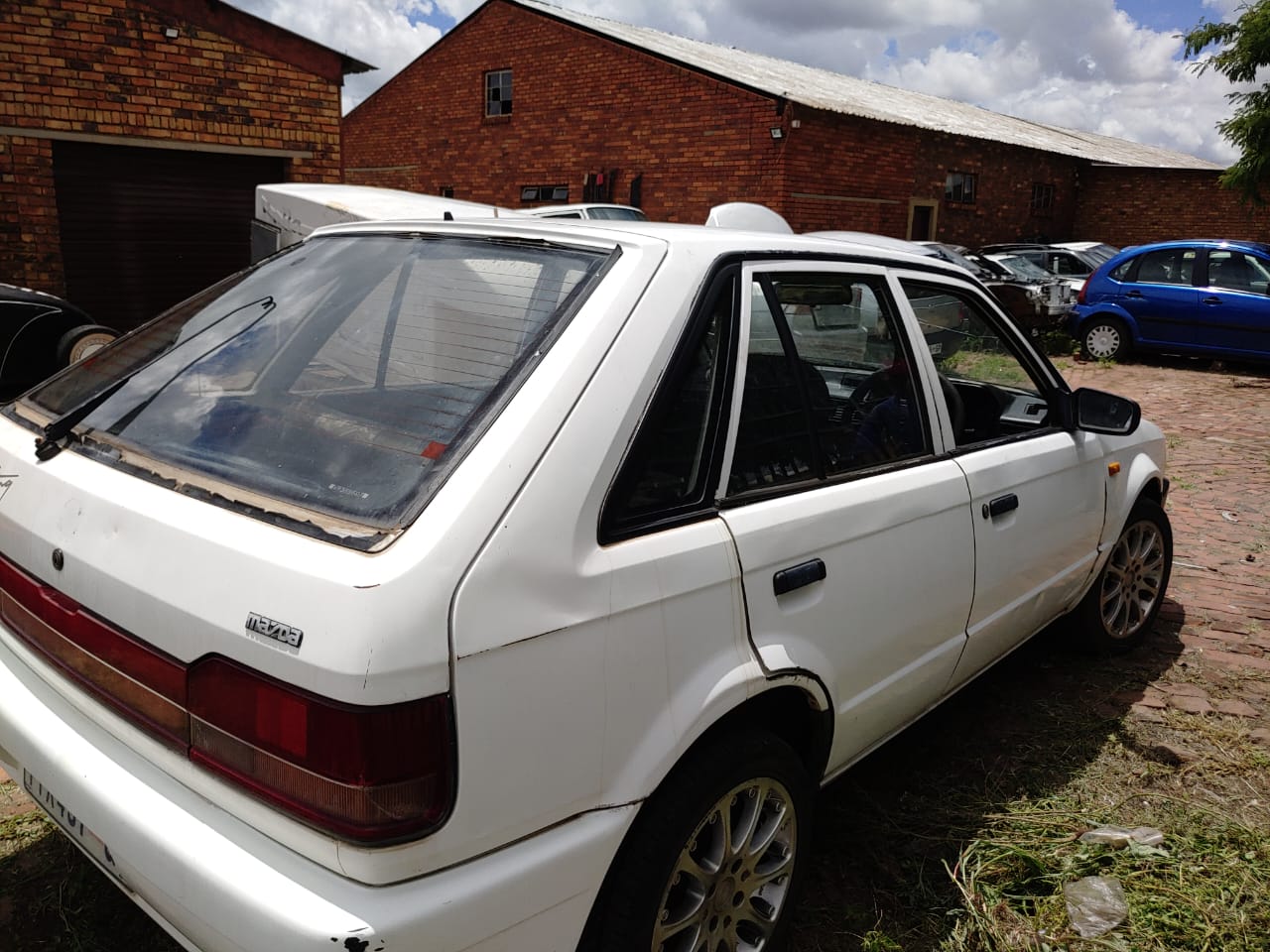 MAZDA 323 STING BODY PARTS FOR SALE