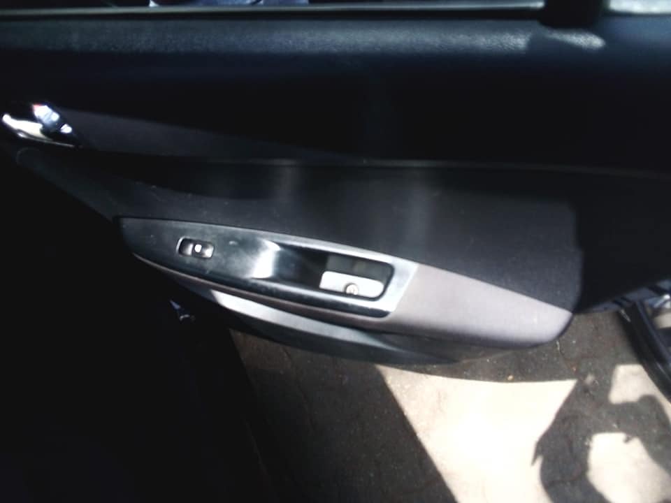 2012 HYUNDAI I20 1.6 MANUAL  BLACK COLOR 102,000KM