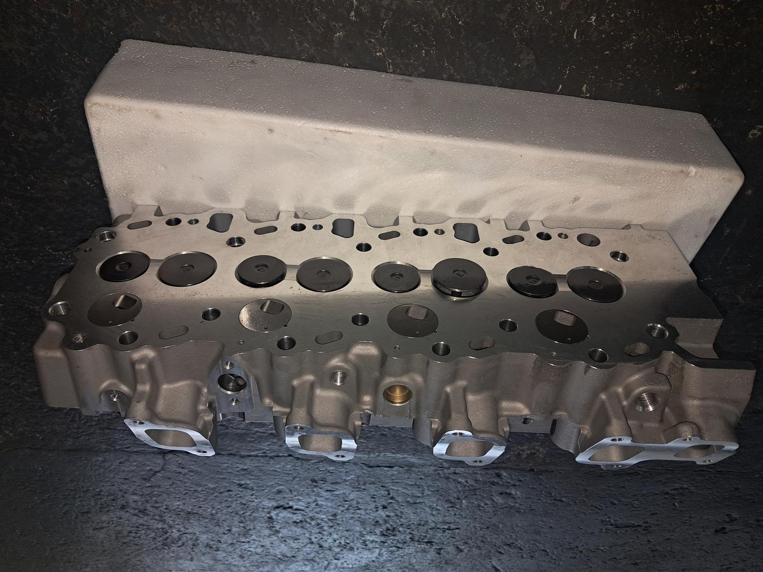 TOYOTA HILUX 1KZ CYLINDER HEADS FOR SALE - Private Seller