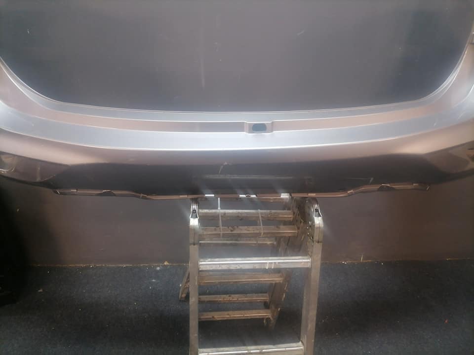 Isuzu MU-X silver rear bumper DM or contact number in the description for assistance. - Private Seller