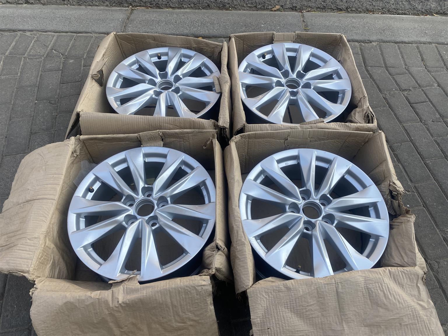 2025 TOYOTA COROLLA CROSS 17” MAG RIMS FOR SALE. BRAND NEW - Private Seller 2025 TOYOTA COROLLA CROSS 17” MAG RIMS FOR SALE. BRAND NEW - Private Seller