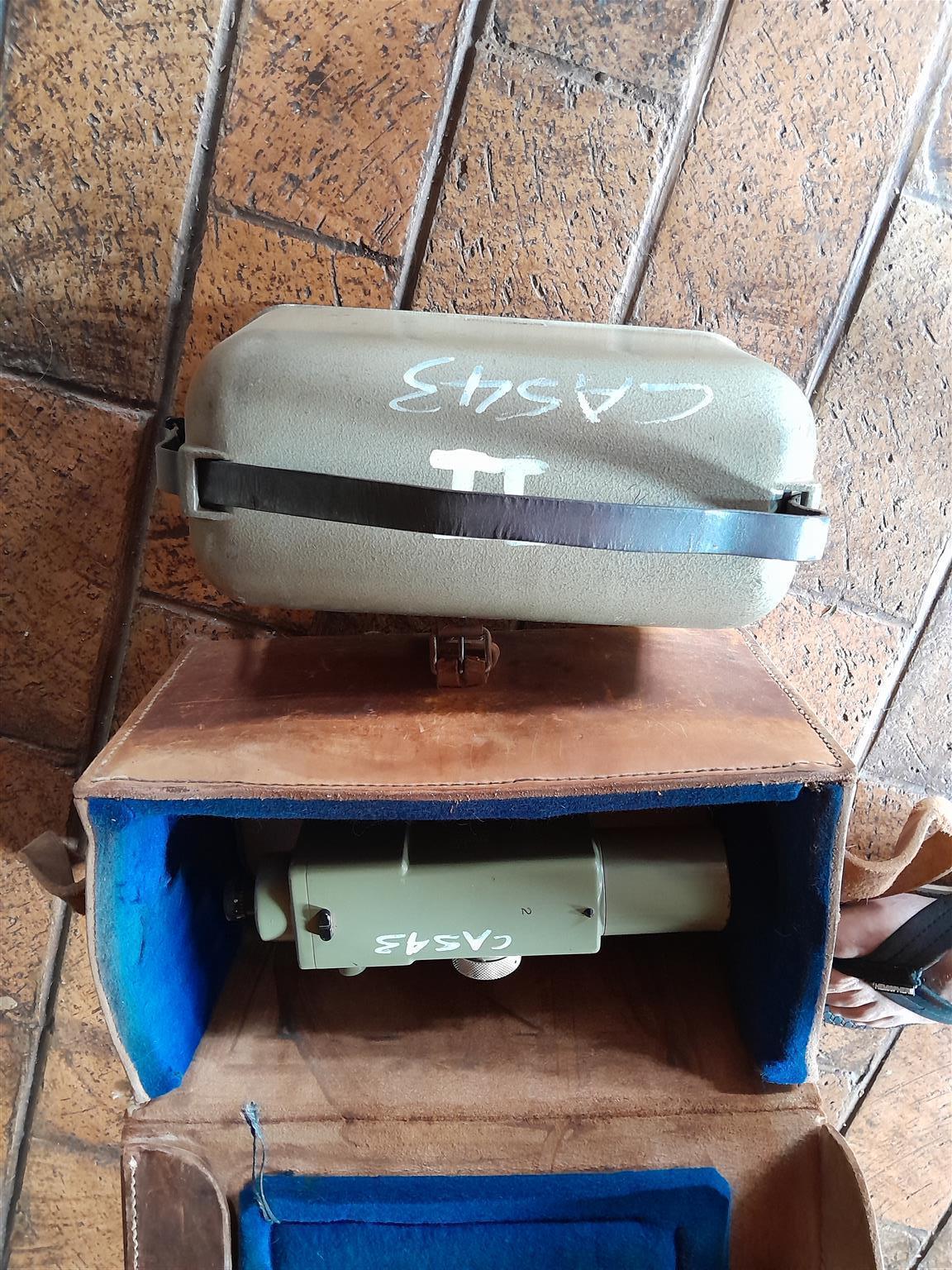 Tedioliet en dumpy level met Tripod,nog oorspronklik