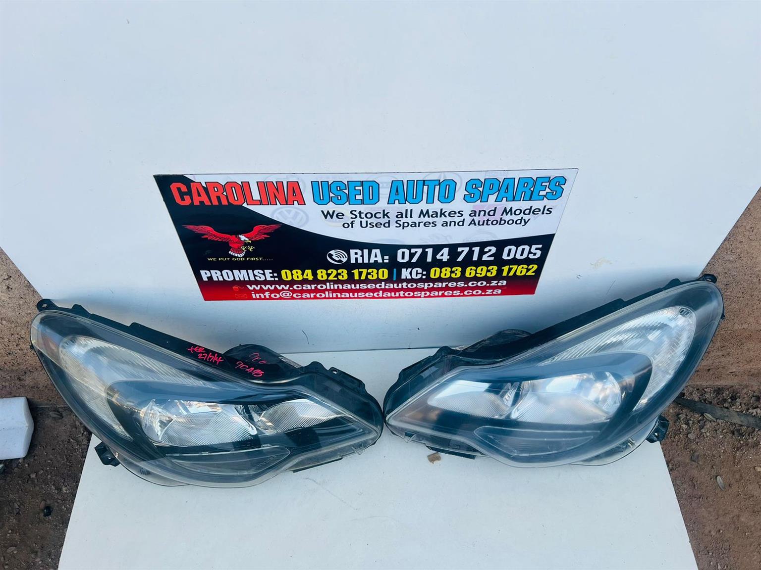 Opel Corsa D se left and right side headlight - Private Seller Opel Corsa D se left and right side headlight - Private Seller
