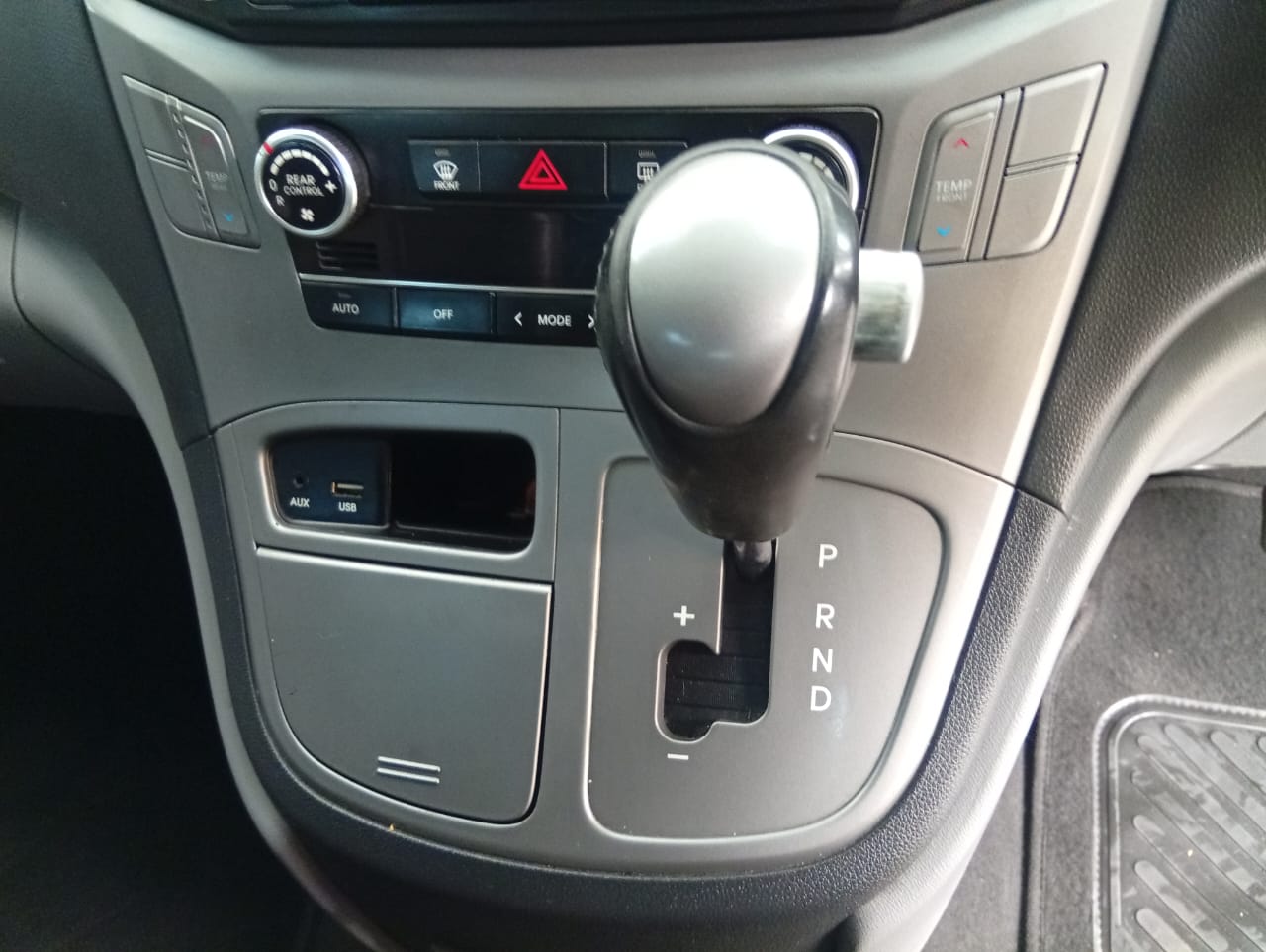 Used 2016 Hyundai H-1 H-1 2.4 wagon GLS - Private Seller