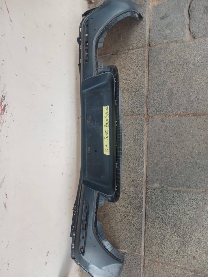Kia sonet back bumper spoiler 2025 f - Private Seller Kia sonet back bumper spoiler 2025 f - Private Seller