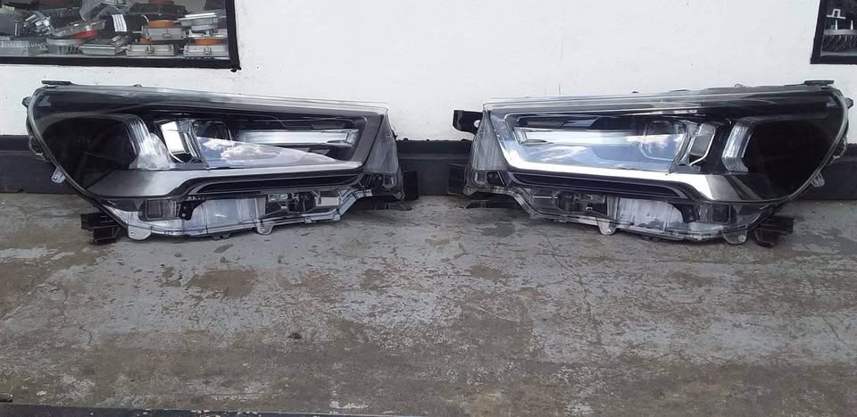 Toyota Hilux Legend 50 headlights - Private Seller Toyota Hilux Legend 50 headlights - Private Seller