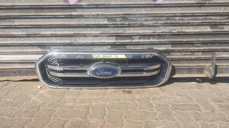 Ford Ranger T8 grille - Private Seller