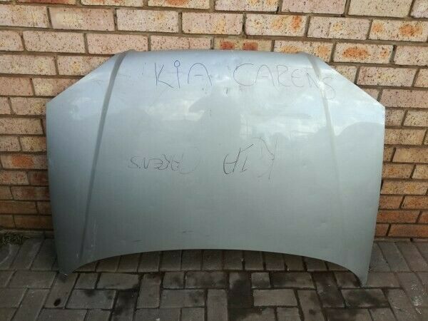 Kia Carens Bonnet - Private Seller Kia Carens Bonnet - Private Seller