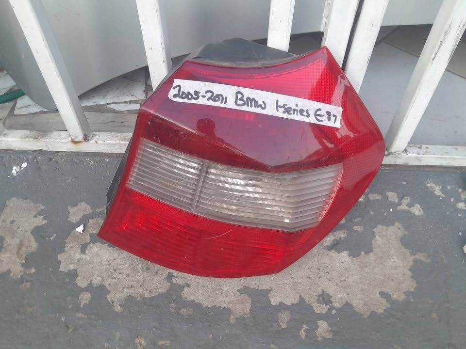2005-2011 BMW 1 SERIES E87 RIGHT SIDE TAILLIGHT FOR SALE