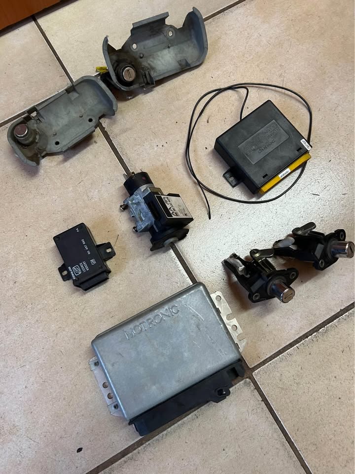 Opel Astra 1.6 F lockset available call or WhatsApp - Private Seller